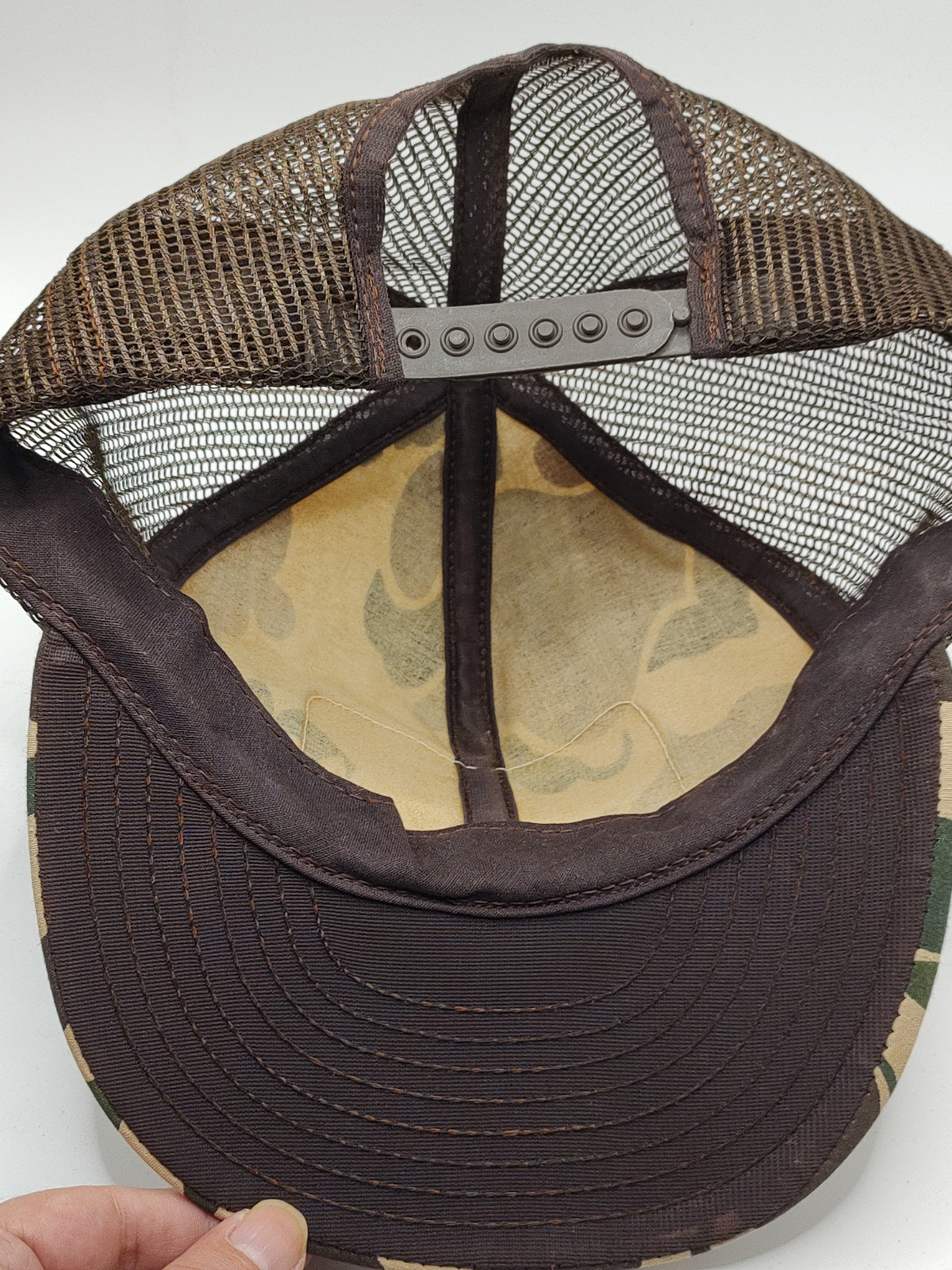 Vintage Porter Coatings Duck Camo Trucker Hat Mesh Snapback Cap - Angle / View 2