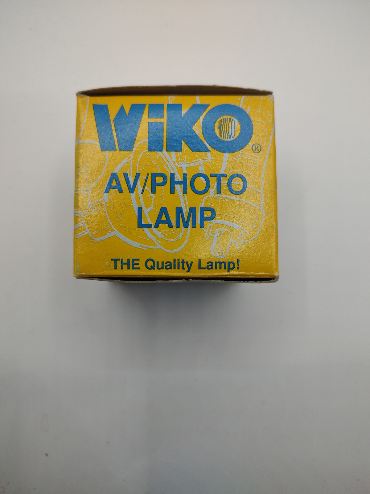 Vintage Wiko GE EVW 82V 250W Projection Lamp Bulb in Original Box - Angle / View 2