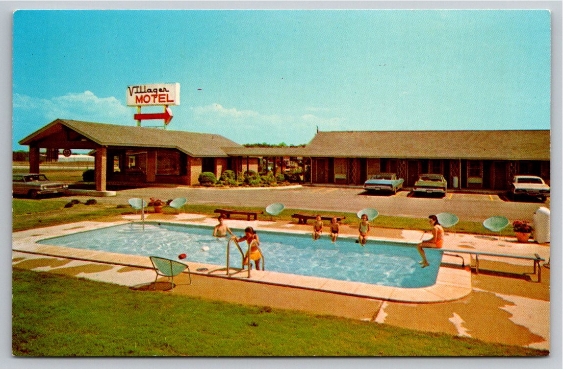 Vintage Perry Georgia Villager Motel Postcard | I-75 Dexter Press