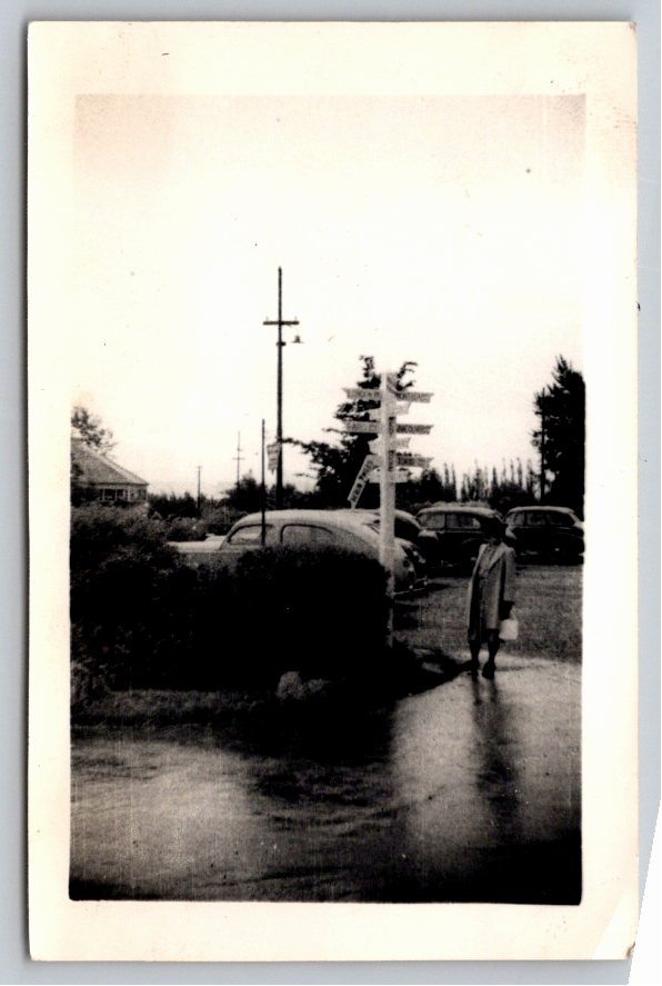 1940 Quebec Travel Snapshot: Vintage Cars & Multi-Directional