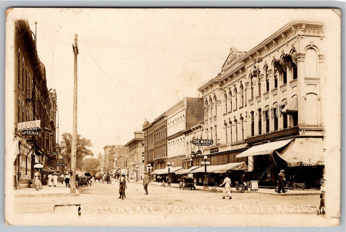 1910s Cedar Rapids Iowa Second Avenue RPPC Street Scene Postcard
