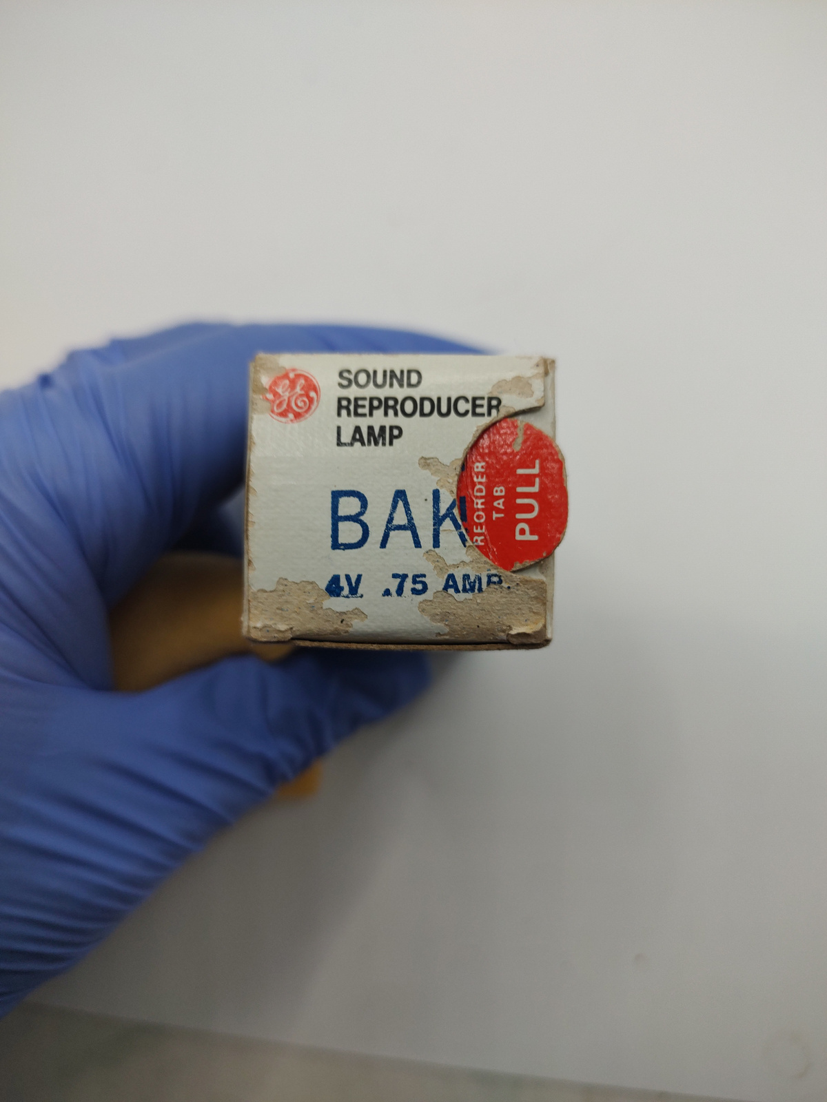 Vintage GE BAK 4V 0.75A Sound Reproducer Optical Exciter Bulb NOS - Angle / View 2
