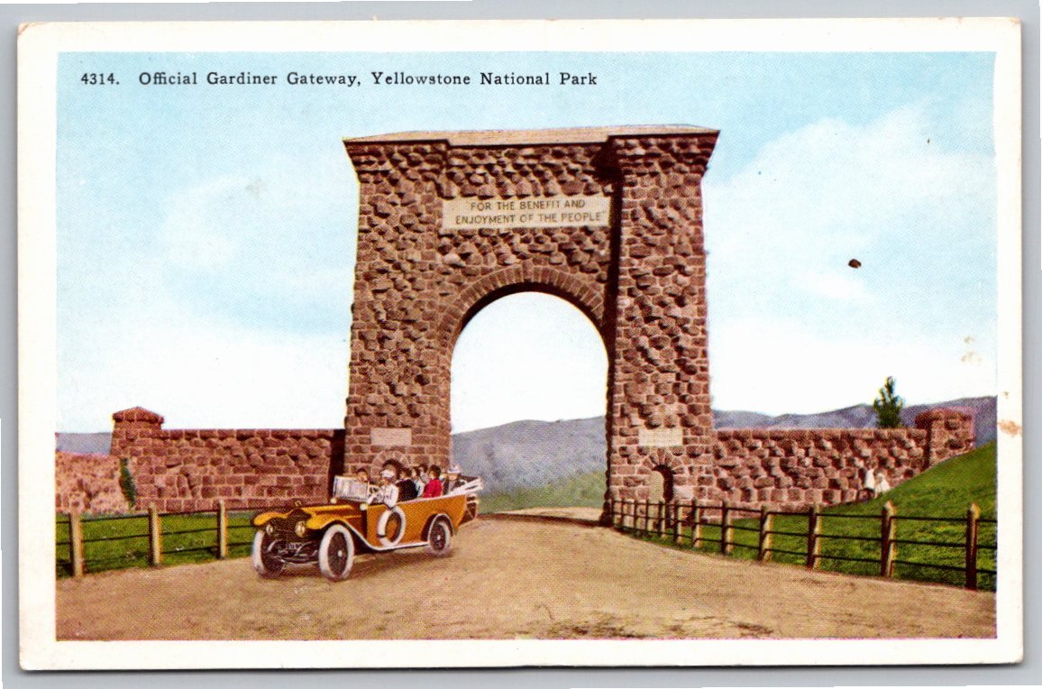Vintage Yellowstone Gardiner Gateway Postcard | H.H. Tammen Co.