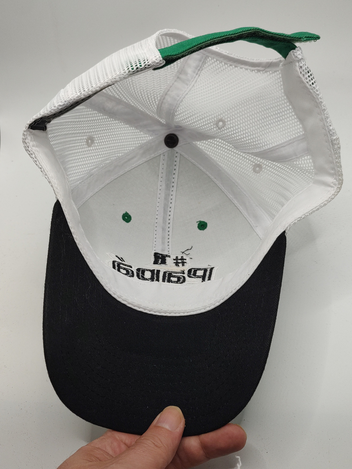 Vintage Signatures #1 Papá Green & White Mesh Trucker Hat - Angle / View 2