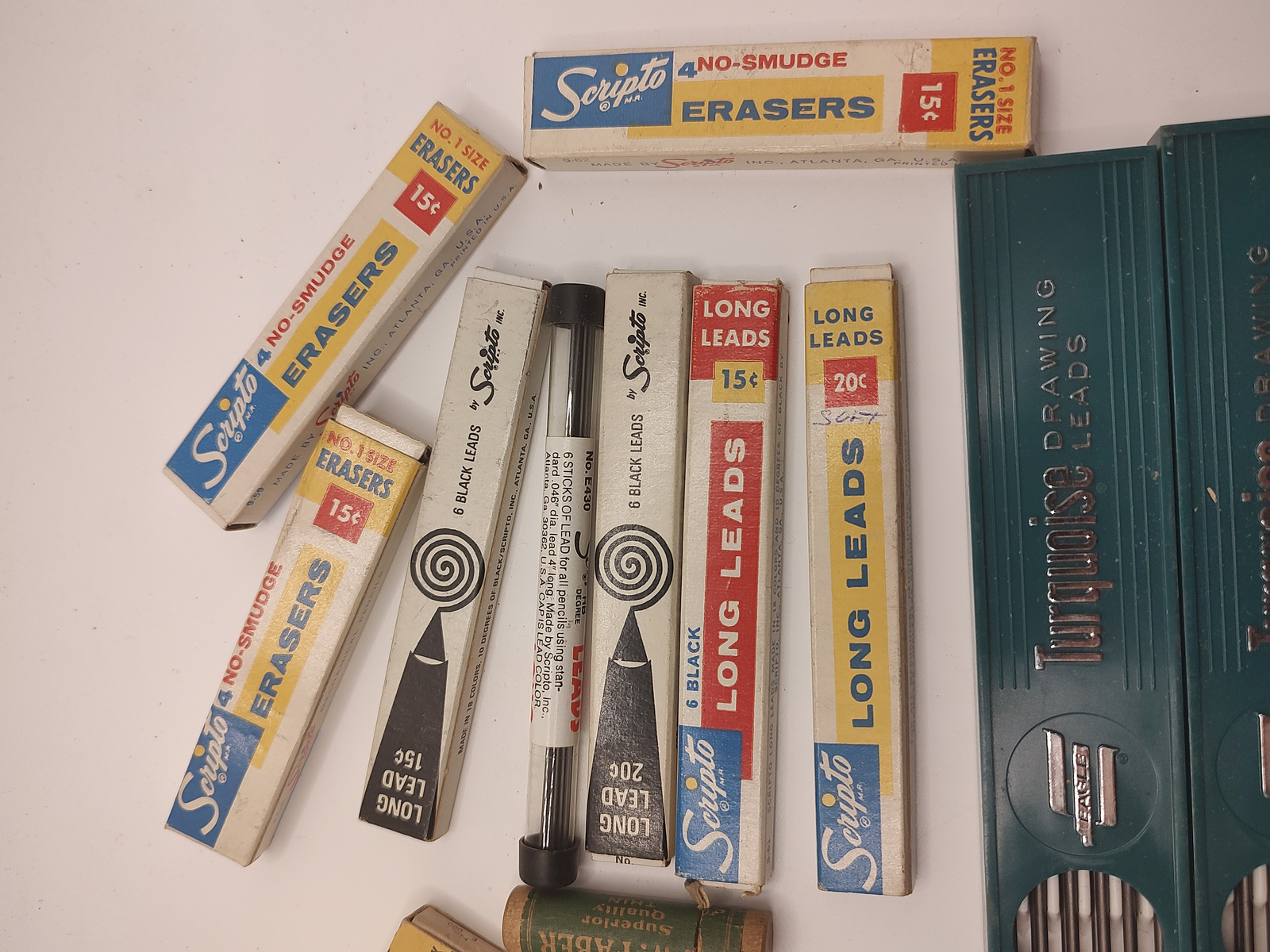 Vintage Scripto Leads Erasers & Eagle Turquoise 4H Drafting Lot - Lot Photo 4