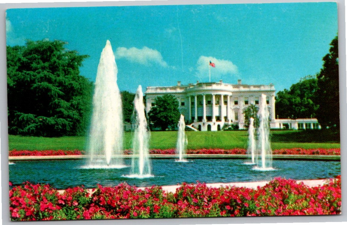 Vintage White House Fountains Postcard: Prince Lithograph PE-17