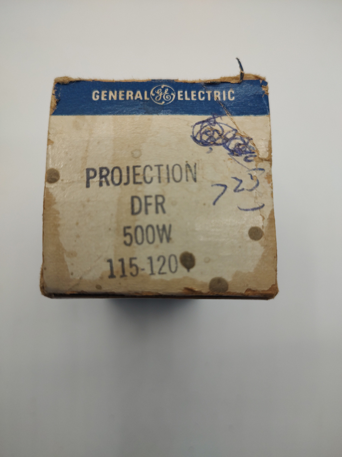 Vintage GE DFR 500W 115-120V Projection Lamp Bulb & Original Box - Angle / View 2