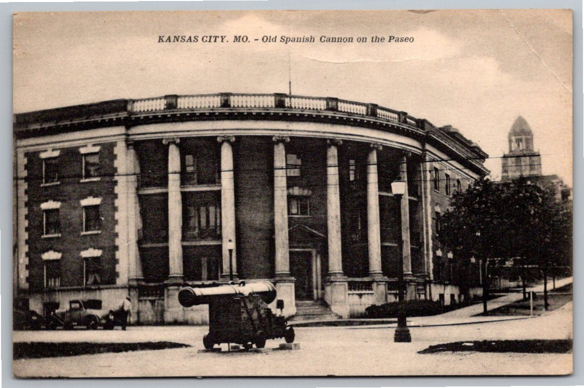 1910s Kansas City, MO Postcard: Old Spanish Cannon on The Paseo