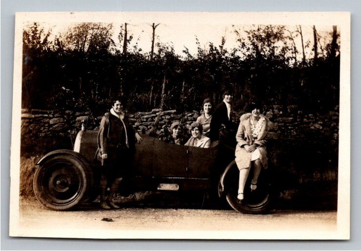 Vintage 1920s Flappers Snapshot: Young Women with Antique