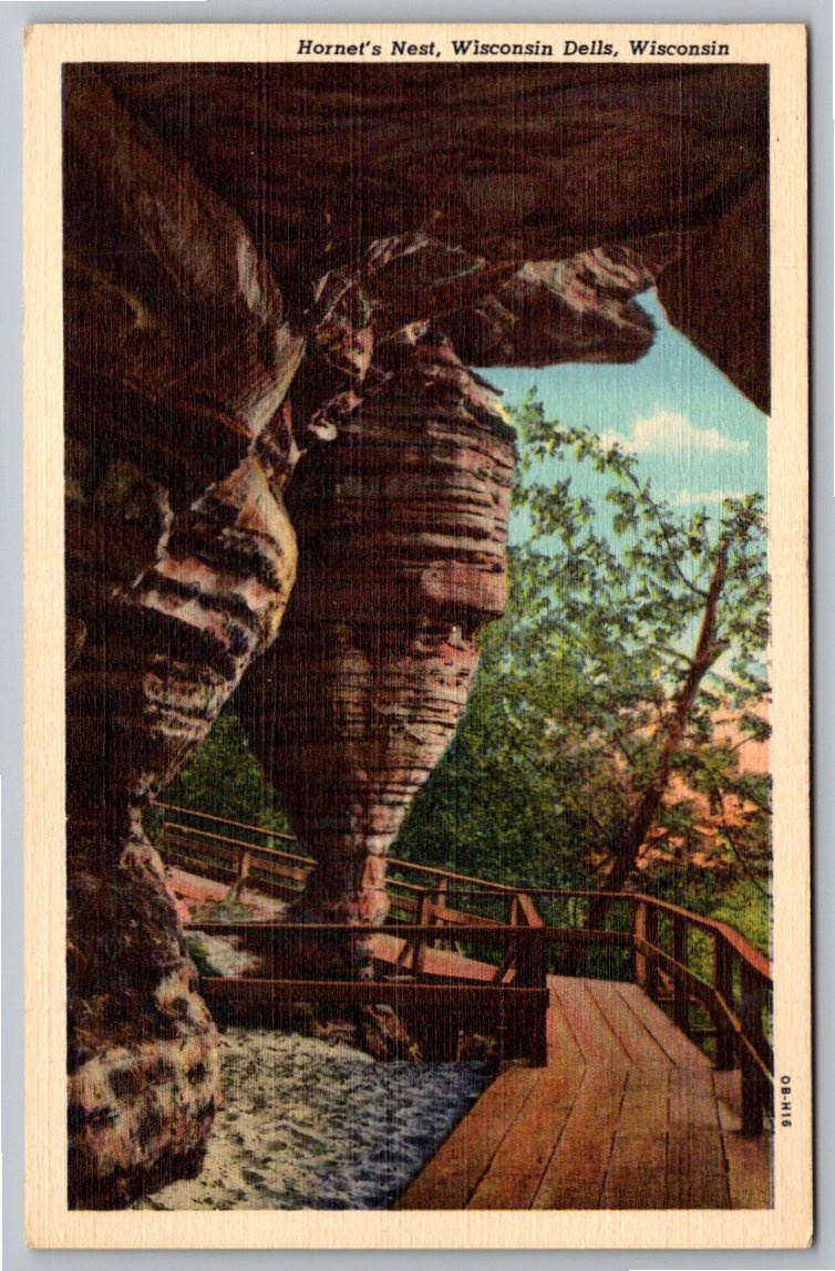 1940s Hornet's Nest Wisconsin Dells Vintage Linen Postcard