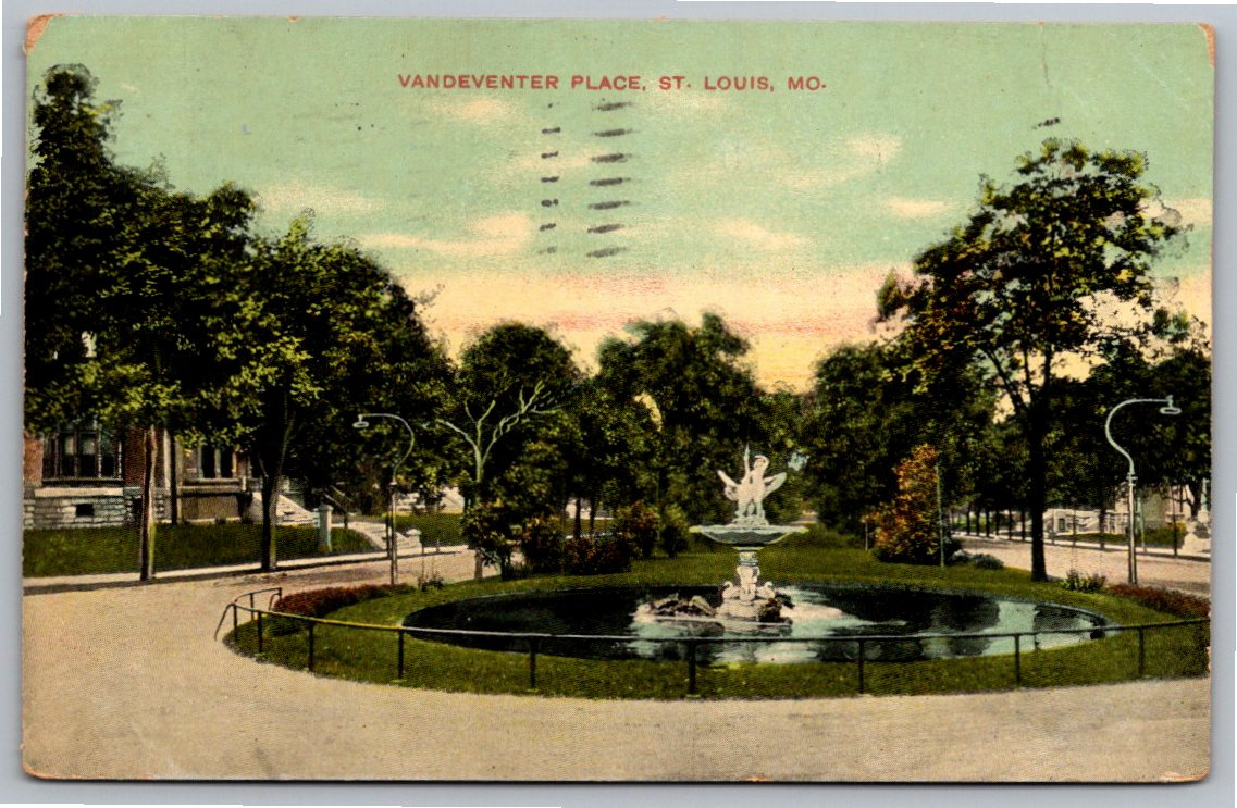 1909 Vandeventer Place Park Fountain St. Louis Vintage Postcard