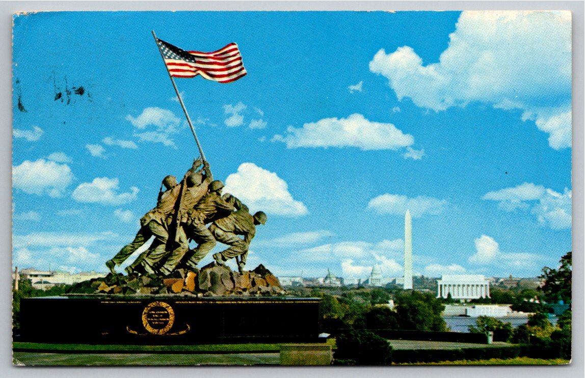 Vintage Marine Corps War Memorial Iwo Jima Postcard Arlington VA