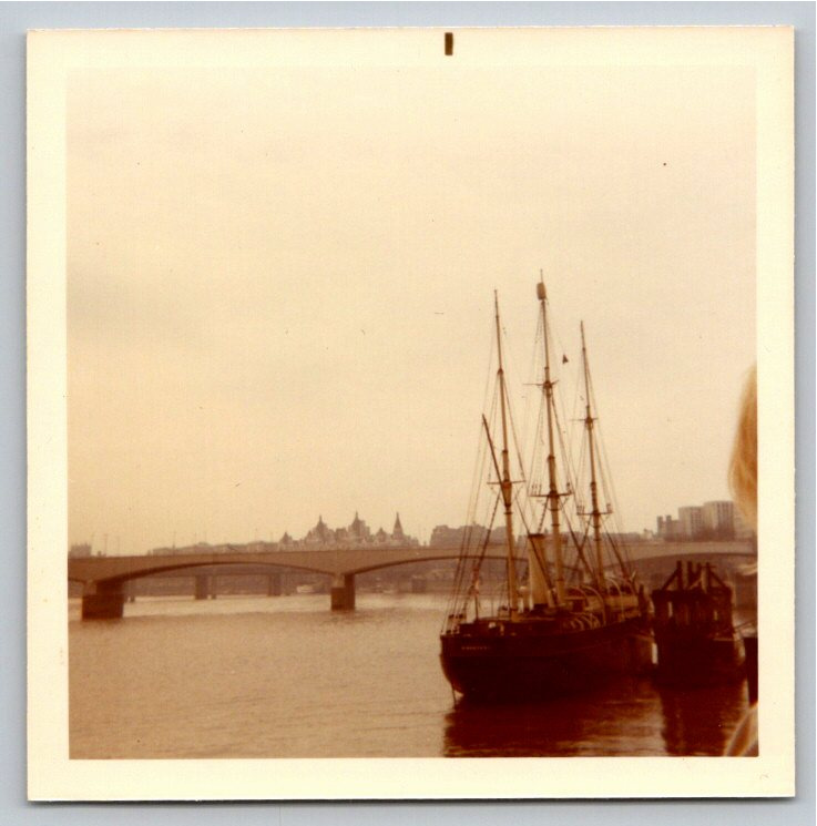 1970 RRS Discovery Photo: Royal Research Ship on London's Thames