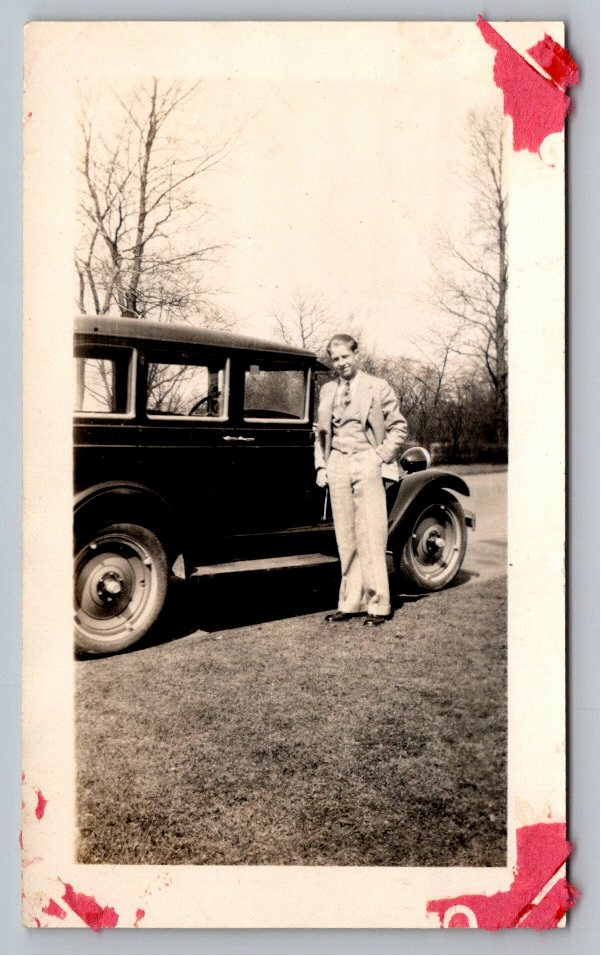 Vintage 1928 Chevrolet Sedan Photo: 1920s Mens Suit Fashion