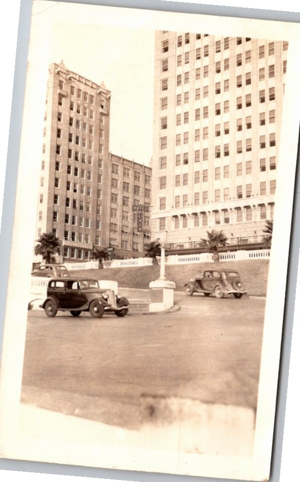 1937 Dallas Texas Street View Photo: Classic Cars & Hotel Plaza
