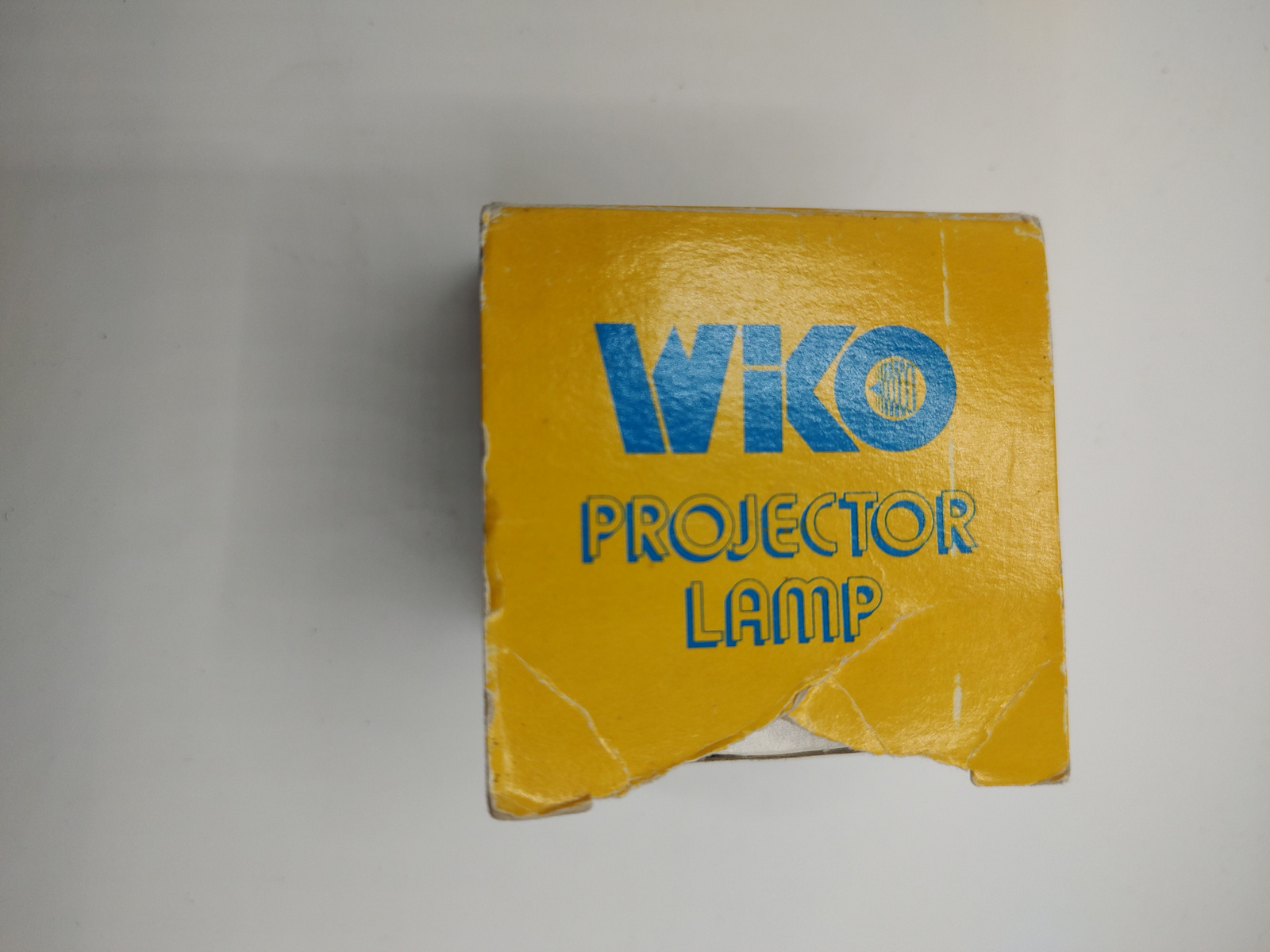 Vintage Wiko ELH 120V 300W Projector Lamp Bulb New Old Stock - Angle / View 2