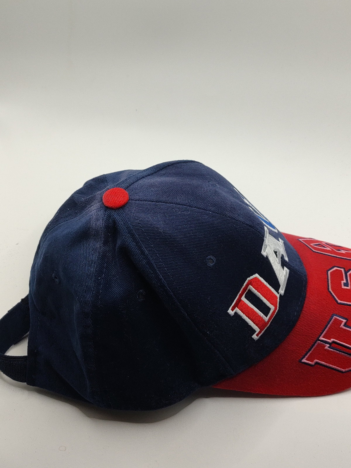 Vintage Disabled American Veterans DAV USA Embroidered Baseball - Angle / View 3