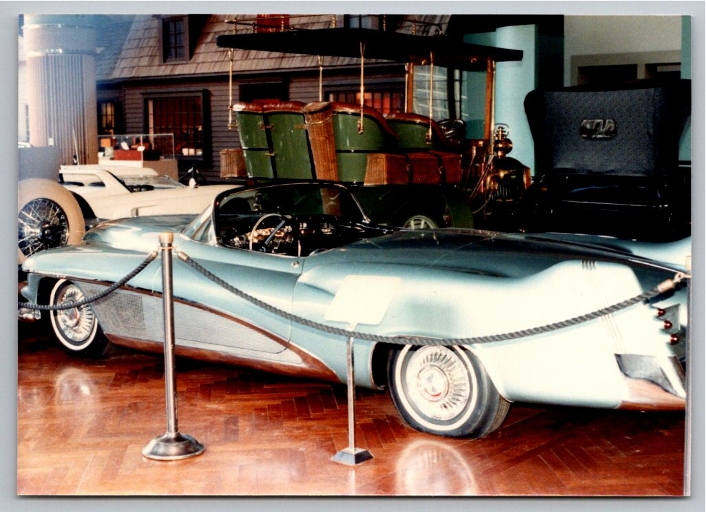 1954 Buick Wildcat II Concept Car: Vintage 1980s Museum Snapshot
