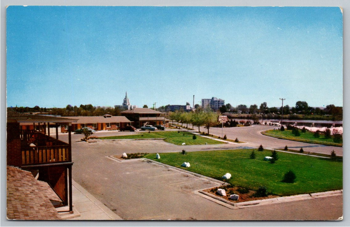Vintage 1960s Idaho Falls Westbank Motel Postcard LDS Temple View