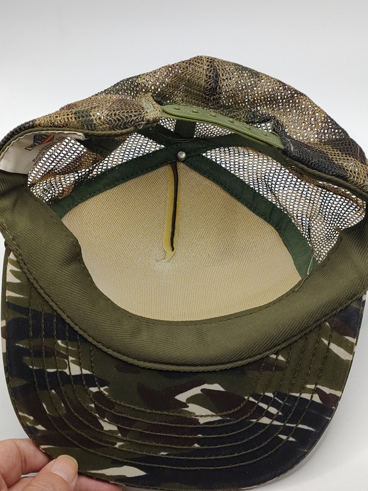 Vintage 1980s Ernie Haire Ford Camo Mesh Trucker Hat Snapback - Angle / View 3
