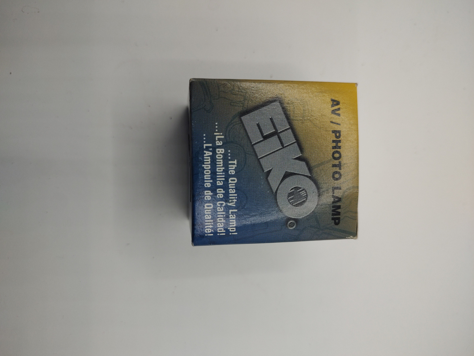 EiKO EVW 82V 250W Halogen Lamp Bulb for Vintage AV Projectors - Angle / View 2